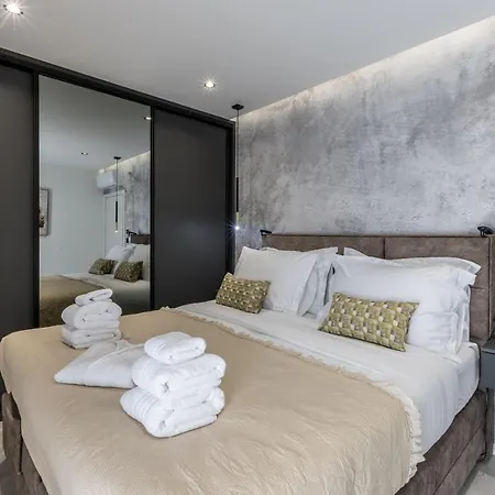 Villa Todo With Heated Pool And Jacuzzi *