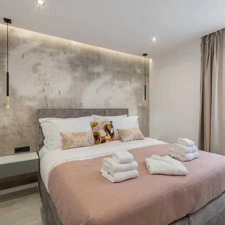 Todo With Heated Pool And Jacuzzi Vinišće