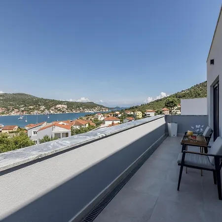Villa Todo With Heated Pool And Jacuzzi *