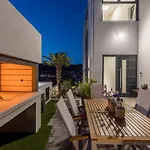 Todo With Heated Pool And Jacuzzi Villa *