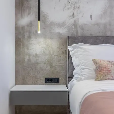 Todo With Heated Pool And Jacuzzi Βίλα Vinišće