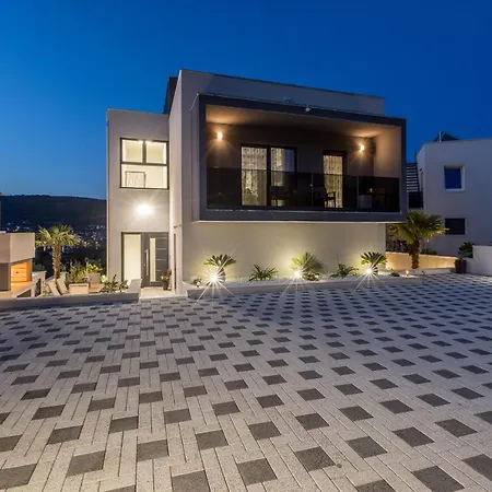 Todo With Heated Pool And Jacuzzi *