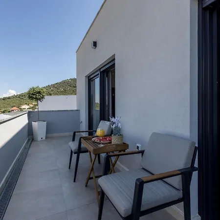 Todo With Heated Pool And Jacuzzi * Vinišće