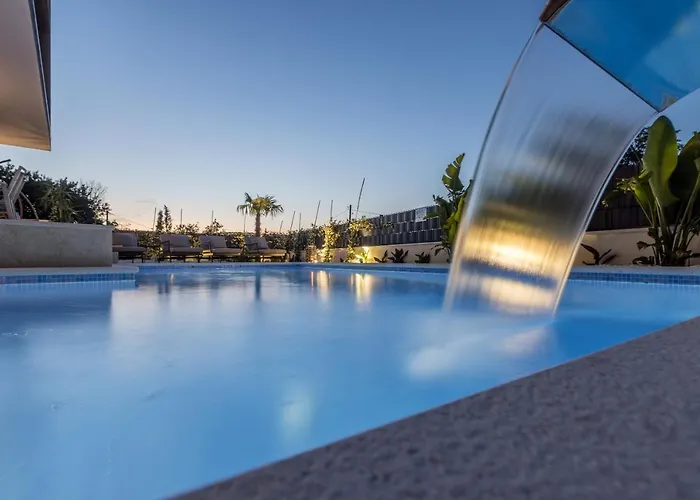 Todo With Heated Pool And Jacuzzi * Vinišće