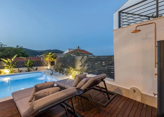 Villa Todo With Heated Pool And Jacuzzi *