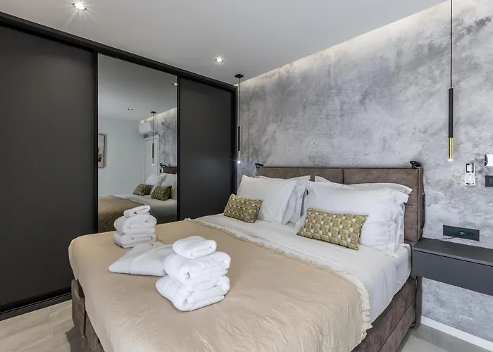 Villa Todo With Heated Pool And Jacuzzi *