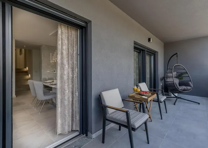 Villa Todo With Heated Pool And Jacuzzi