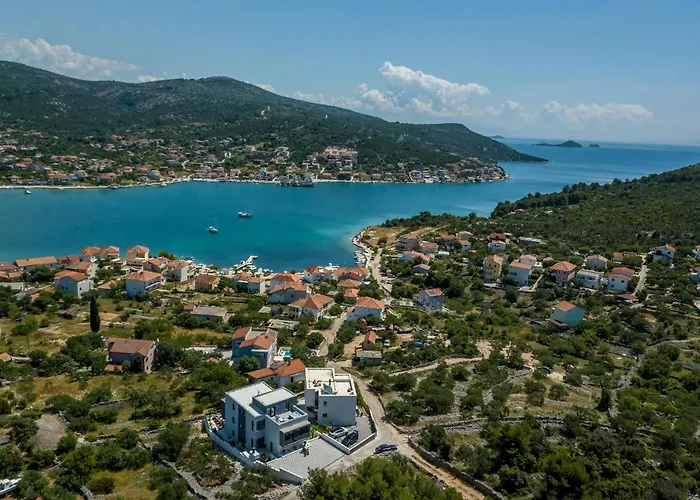 Todo With Heated Pool And Jacuzzi Villa