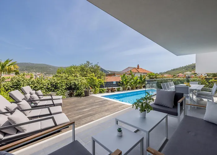 Villa Todo With Heated Pool And Jacuzzi *