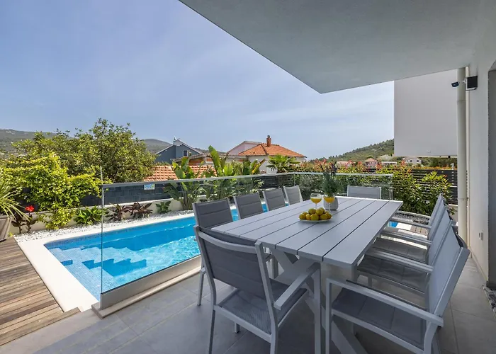 Todo With Heated Pool And Jacuzzi Villa *